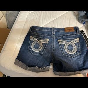 Big star mid rise Jean shorts